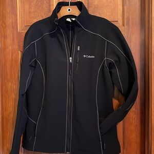 Columbia Women's Black Softshell Jacket
